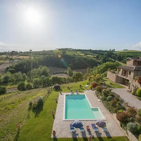 Villa Sleeps 6 Pool Air Con Wifi *